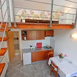 Apartment Mira