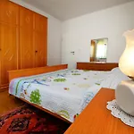 Apartment Mira Veleniki