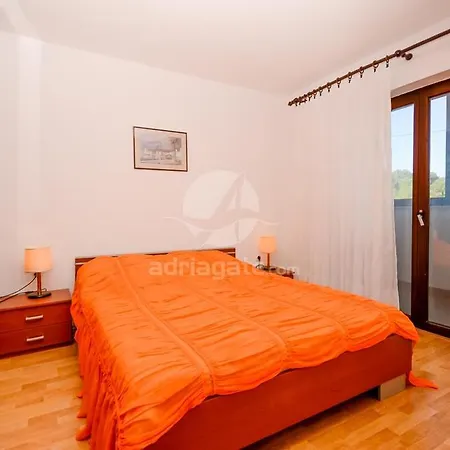 Mira Apartment