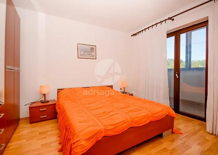 Mira Apartament