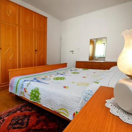 Appartement Mira Veleniki