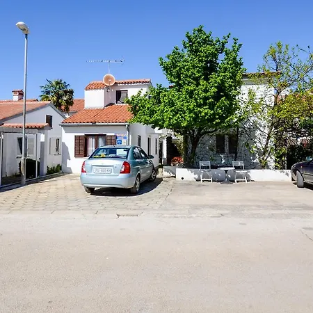 Mira Appartement Veleniki