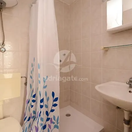 Appartement Mira Veleniki