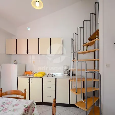 Mira Apartament Veleniki
